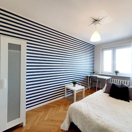 Pokoje Przy Plazy - Bitwy Pod Plowcami 6 Apartment *
