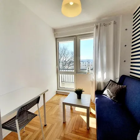 Pokoje Przy Plazy - Bitwy Pod Plowcami 6 Apartment *